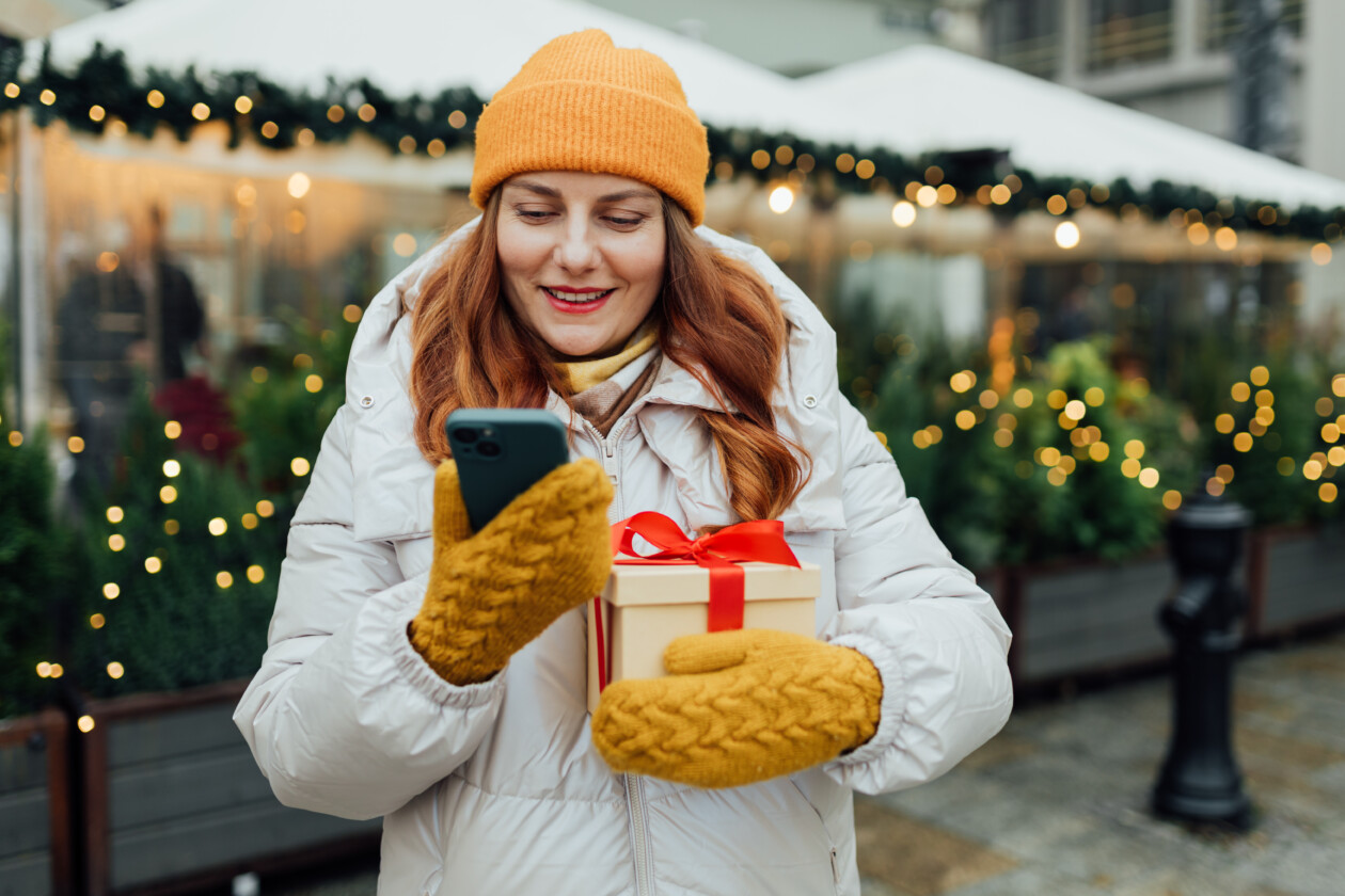 Consumer experience, customer experience, customer service, holiday, cx, ai, chatbots