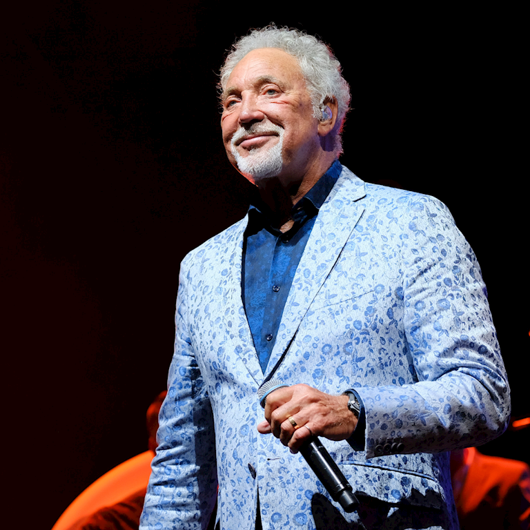 Tom jones 2 square